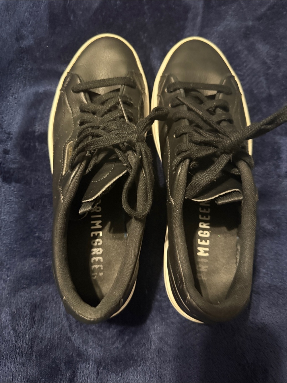 Women's adidas Black Low-Top Sneakers Size 7